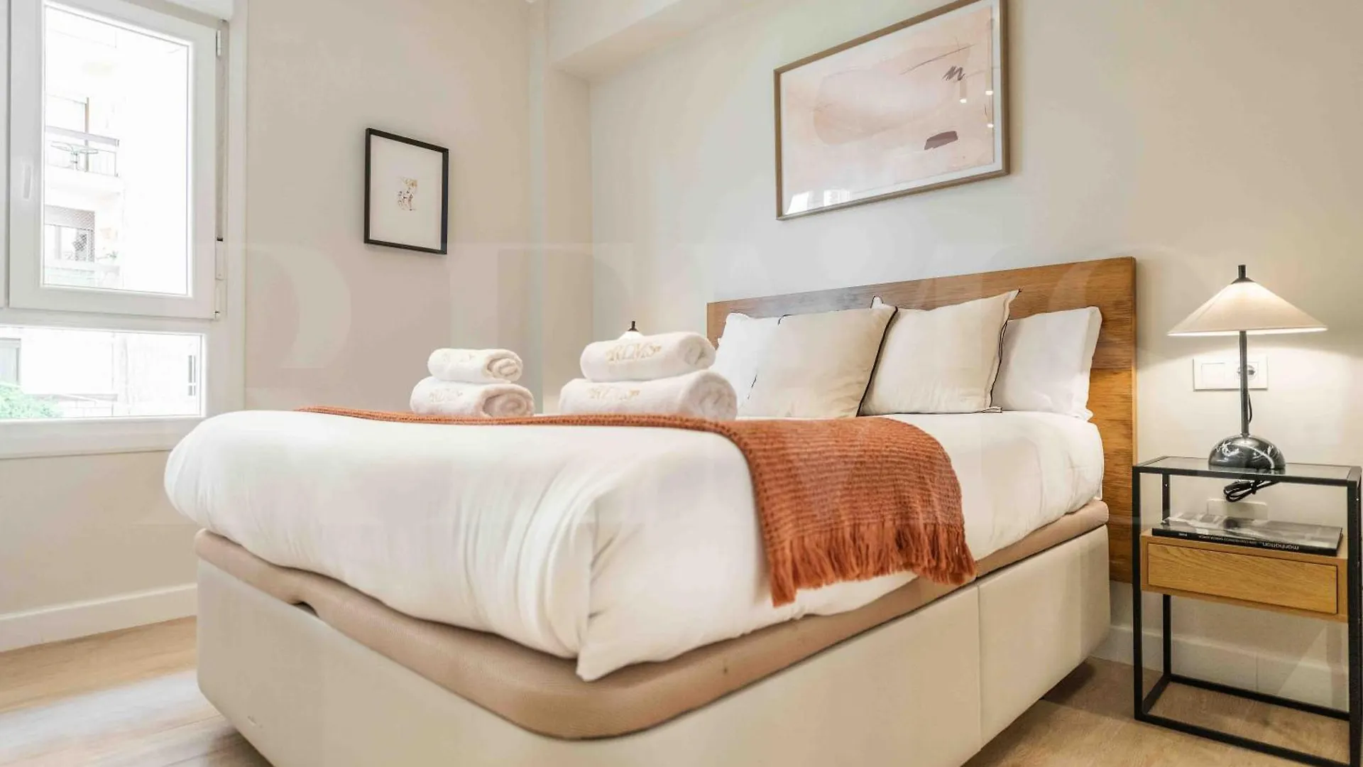 Spacious 3 Bedroom Apartment By Rems Malaga
